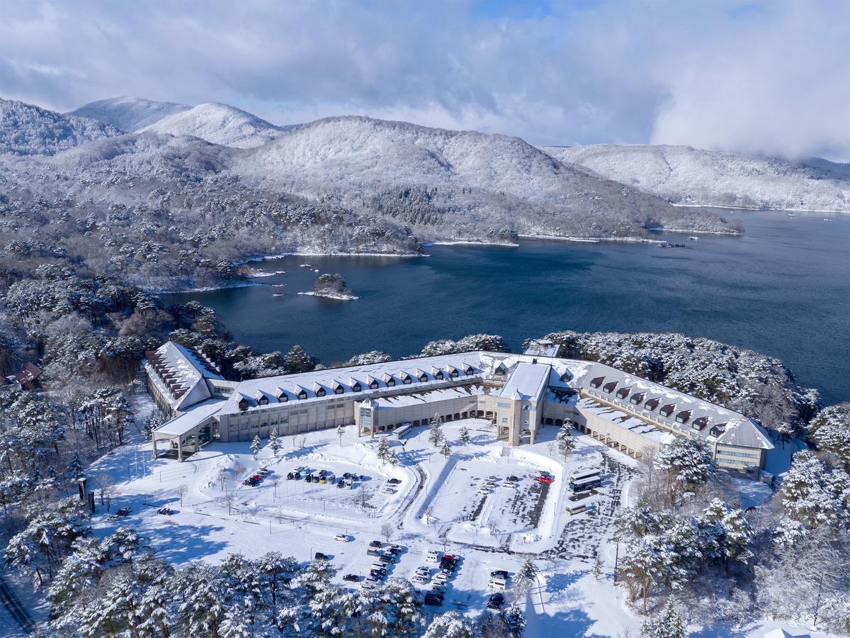 Urabandai Lake Resort Goshiki No Mori Kitasiobara Kültér fotó